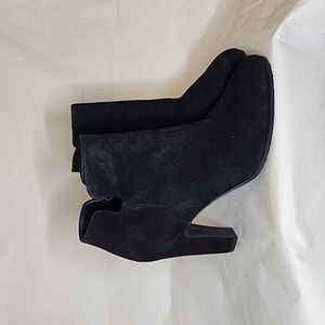 Sam Edelman‎ Shelby Black Suede Split Shaft Bootie size 10M